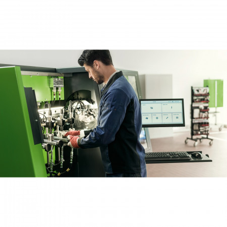 Дизельный стенд для тестирования форсунок Common Rail легковых и грузовых автомобилей DCI 700, Bosch, Германия 3